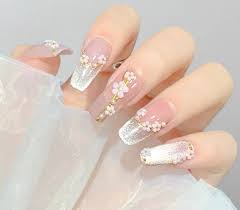 White Flowers  Nails